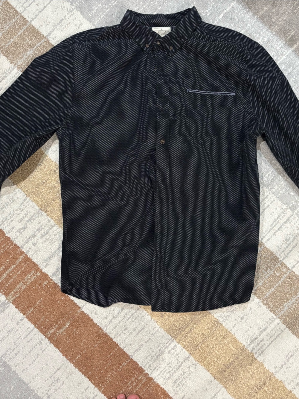 Levi’s Black and White Button Up Shirt